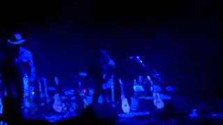 4&amp;20 - &#39;Tree-Top Flyer&#39;,  &#39;Medley: 4&amp;20/Crossroads/You Can&#39;t Catch Me&#39;