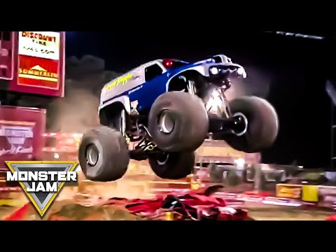 Grave Digger The Legend Freestyle | Monster Jam World Finals XIII | Monster Jam