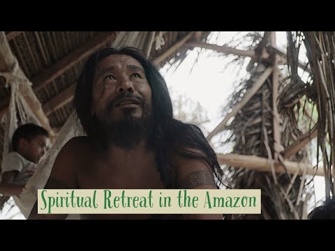 Muká dieta retreat in the Amazon with indigenous Shaman Txana Ixã Huni Kuin.