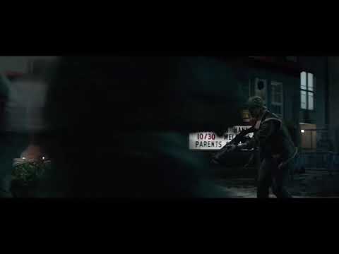 Mega Predator VS Predator Fight scene | Predator (2018)