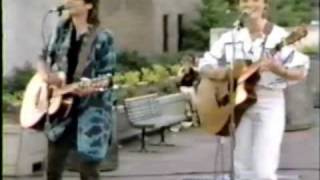 Early Indigo Girls, Decatur On The Square 05-09-1987 Part 04/14