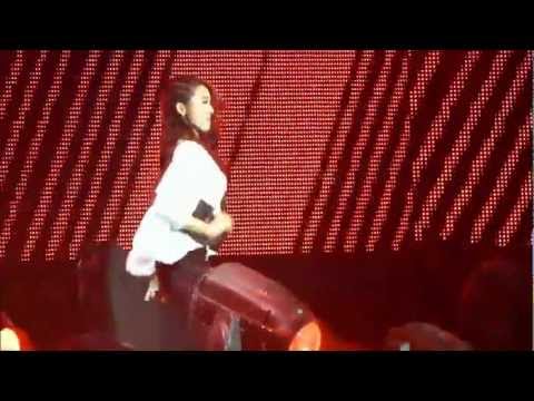 Dance Battle (Bora) @ Music Bank In Paris (Feb 8)