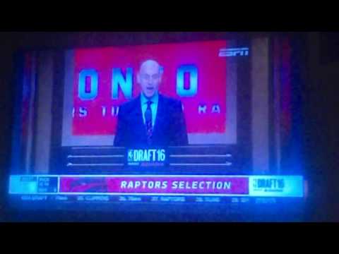 Raptors pick Jakob Poeltl