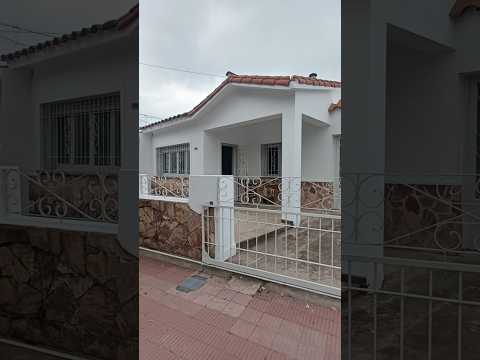 Casa en Alquiler 3 Dormitorios 3 cocheras amplio patio Bv. Eduardo Bulnes 3186, Córdoba