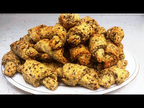 POSNE INTEGRALNE KIFLICE SA 4 VRSTE SEMENKI - VEGAN INTEGRAL ROLLS WITH 4 TYPES OF SEEDS