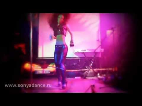 Modele #1 - The Dancer Sonya Neks