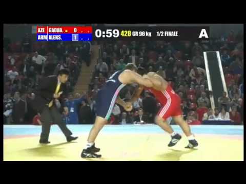 Shalva Gadabadze AZE)  Artur Aleksanyan (ARM) - Tbilissi 2013