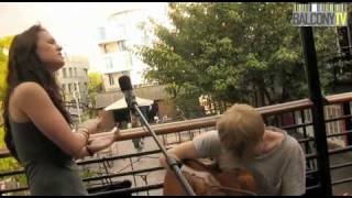 LAUREN PRITCHARD - PAINKILLERS (BalconyTV)