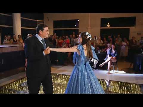 Valsa de Debutante Lívia & seu pai  Auriano - Musica Thousand years