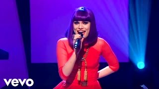 Jessie J Performing &#39;Who&#39;s Laughing Now&#39; on Alan Carr Chatty Man