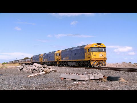 7733V Standard Gauge Pacific National Grain Train With VHAF Hoppers (19/12/2023) - PoathTV Railways
