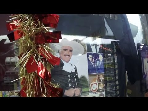 Vicente Fernández, Revered Mexican Singer, Dies At 81 | HuffPost Entertainment