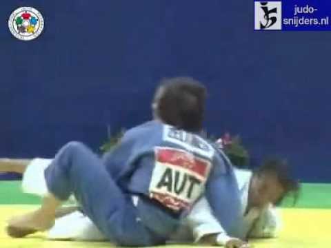 Judo 2009 Paris: Zeltner AUT) - Valentim (BRA) [-52kg].