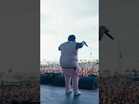 BIG VIBES AT @RollingLoud