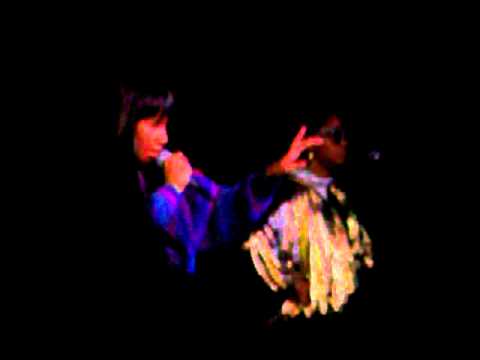 Santi White, Apple Soho Live (Clip 2)