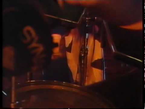 Sin decir adiós: la canción de la noche que vi La Edad de Oro