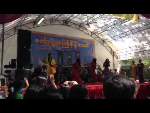 Singapore Thingyan 13th, 2014, Thin Yu Maw & Poe Ei