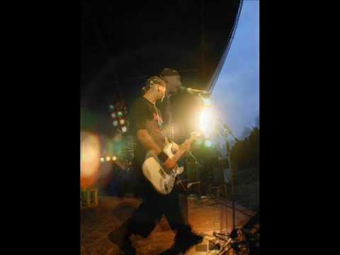 ALJAS KÚSZÓBAB - PINA PINA PUNCI - (Széllel Szembe album 2004 - 13. dal)