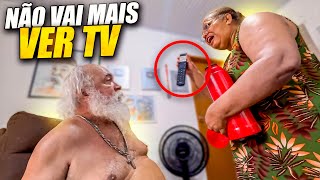 DONA ZAZA PROIBIU LUIZ DO SOM DE VER TV E TOMOU O CONTROLE | LUIZ DO SOM 