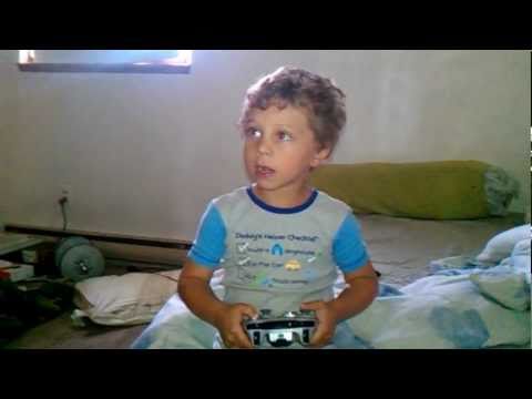 4 year old kid plays GTA IV and freaks out