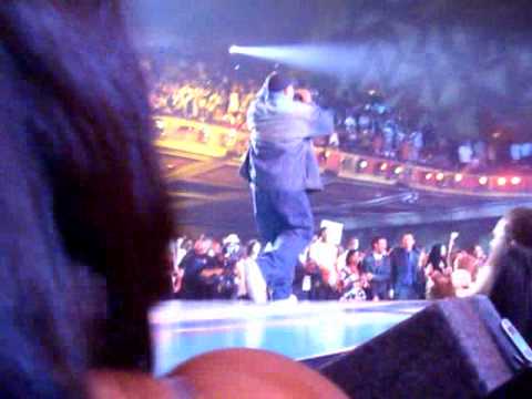 2007 BET Awards_Beyonce Dancing to James Brown Song