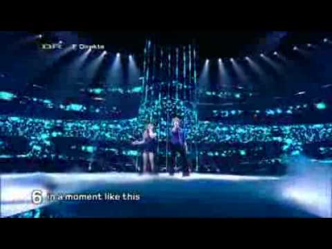 Chanée & N'Evergreen - In A Moment Like This