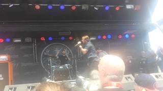 Relapsing - beartooth LIVE