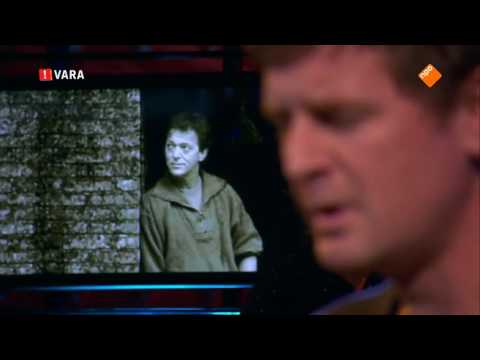 Bart vd Weide zingt Harrie Jekkers'  "Ik hou van mij" bij DWDD