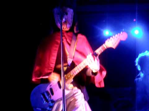 Bonaparte - Intro+Do you want to party?+Tu me molas (Live Music  Hall, Köln, 07.04.2010)