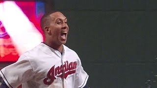 Brantley belts a walk-off homer in the 10th
