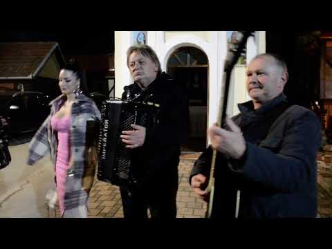 Kristina Mandarina zaplesala ispred kapelice na proslavi Vincekova