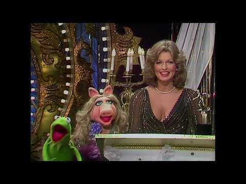 The Muppet Show - 412: Phyllis George - Performer of the Year Award (1979)