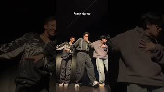 Download lagu Prank dance obh uhuk uhukk berhasil lagii 🤣  #prankdance #obh #dancetrend #dance mp3