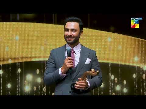 The Best Actor Male - Popular 𝐀𝐡𝐦𝐞𝐝 𝐀𝐥𝐢 𝐀𝐤𝐛𝐚𝐫 for 'Parizaad' At the Kashmir 8th Hum Awards