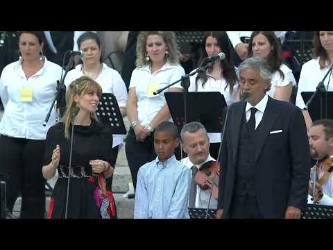 The Prayer - Ilaria Della Bidia & Andrea Bocelli in Piazza S.Pietro - presenta Francesca Fialdini