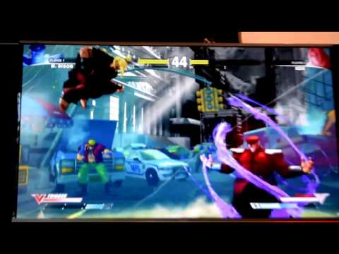 NYCC 2015: Street Fighter V shaky cam footage #5