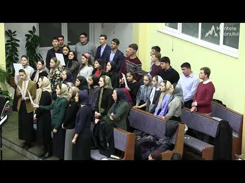 Grup de tineri Otelul Rosu - De ce privesti mereu in jos cand incercarea vine