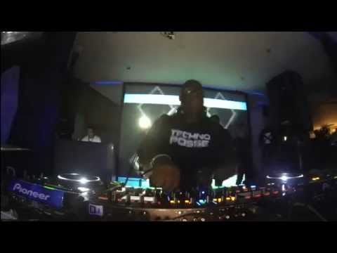 Carl Cox @ Cadran 2015 playing Dorroo - Clear Way