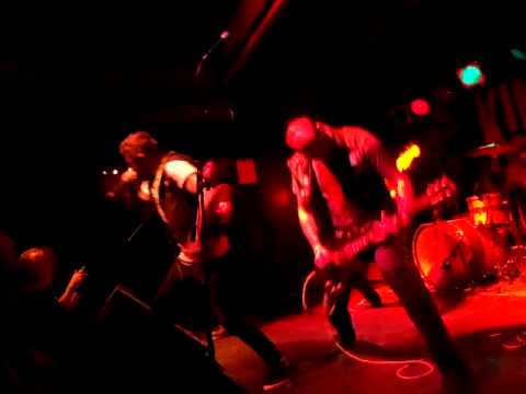 Vanna - Black Bones (11/8/2011)