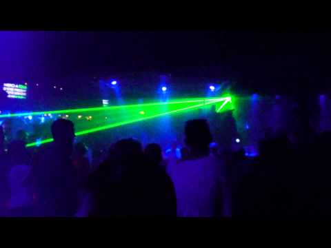 La Bush Closing - Sispeo - Room 2 - 30-08-2013 ! Max Dub