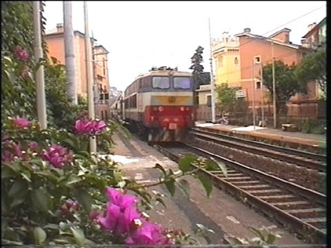 FS - Stazione di Bogliasco  -  2 Giugno 2001
