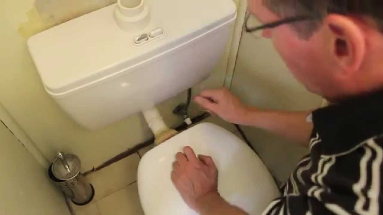 How to fix a leaking toilet