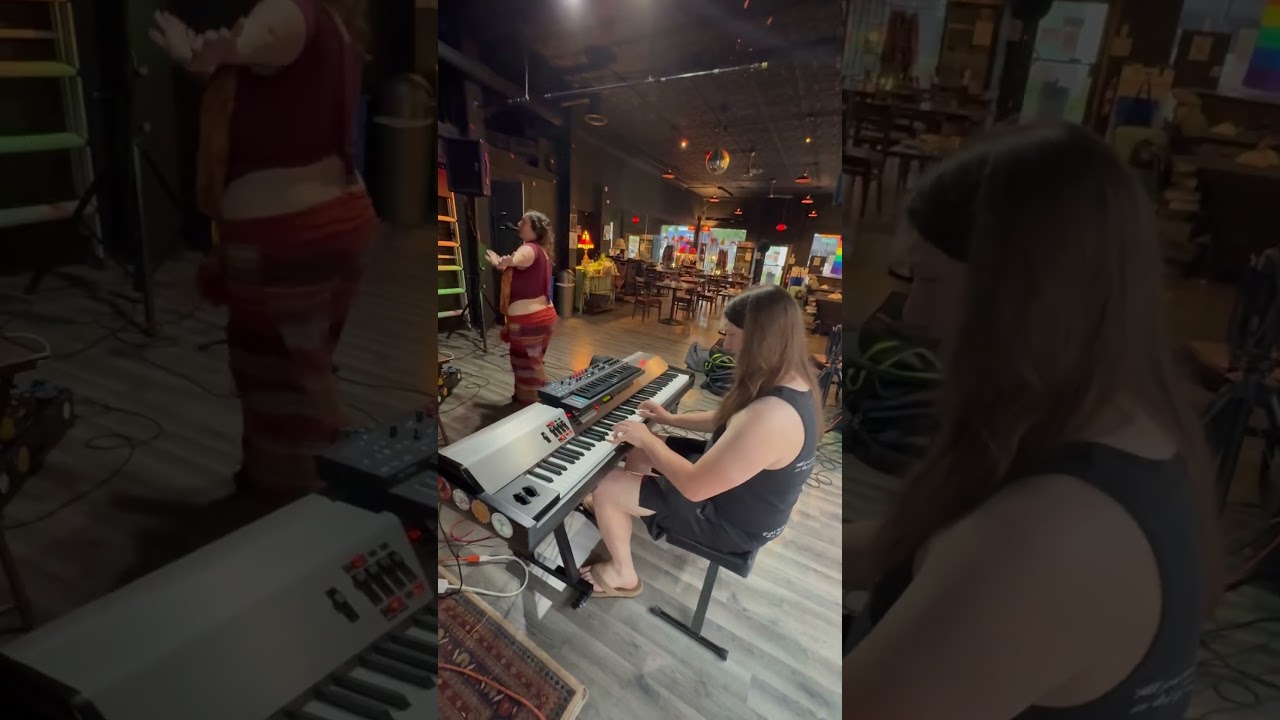 Promotional video thumbnail 2 for Dancing Hippie Chick Event Chair Massage