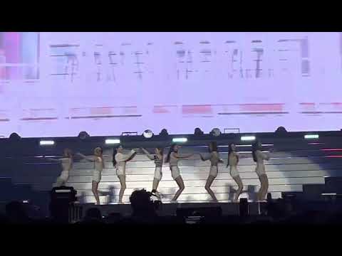 20220820 SMTOWN LIVE CONCERT IN SUWON (SNSD - INTRO + FOREVER1)