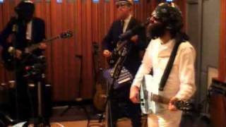 Eels - That&#39;s Not Her Way (live on KCRW)