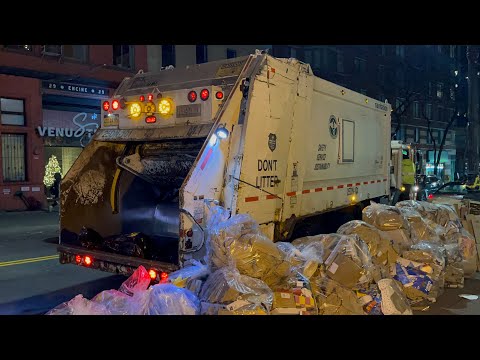 DSNY Heil Rear Loader Garbage Trucks Packing Bag Piles