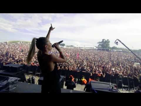L'Amours Toujours Live On Stage with Delaney Jane and Dzeko & Torres at Veld Music Festival 2016