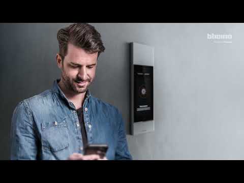 7" vertical audio video display module with 5-Megapixel HQ camera