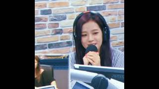 Download lagu JISOO SINGING UNTITLED BY GDRAGON mp3