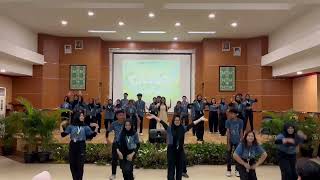 Download lagu FLASHMOB 'MELOMPAT LEBIH TINGGI' - PANITIA TARSCOF 2025 mp3